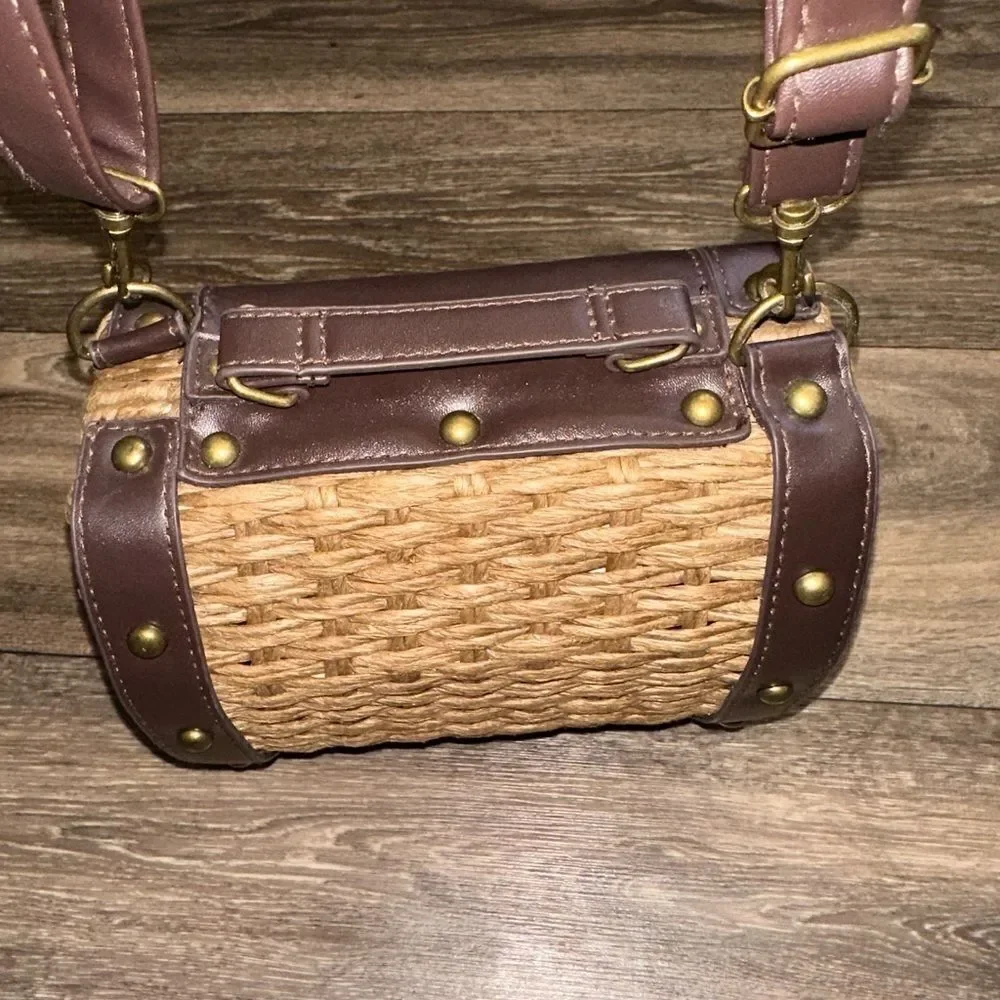 Womens Straw Handbag Shoulder Bag for Beach Travel and Everyday Use Dark Brown